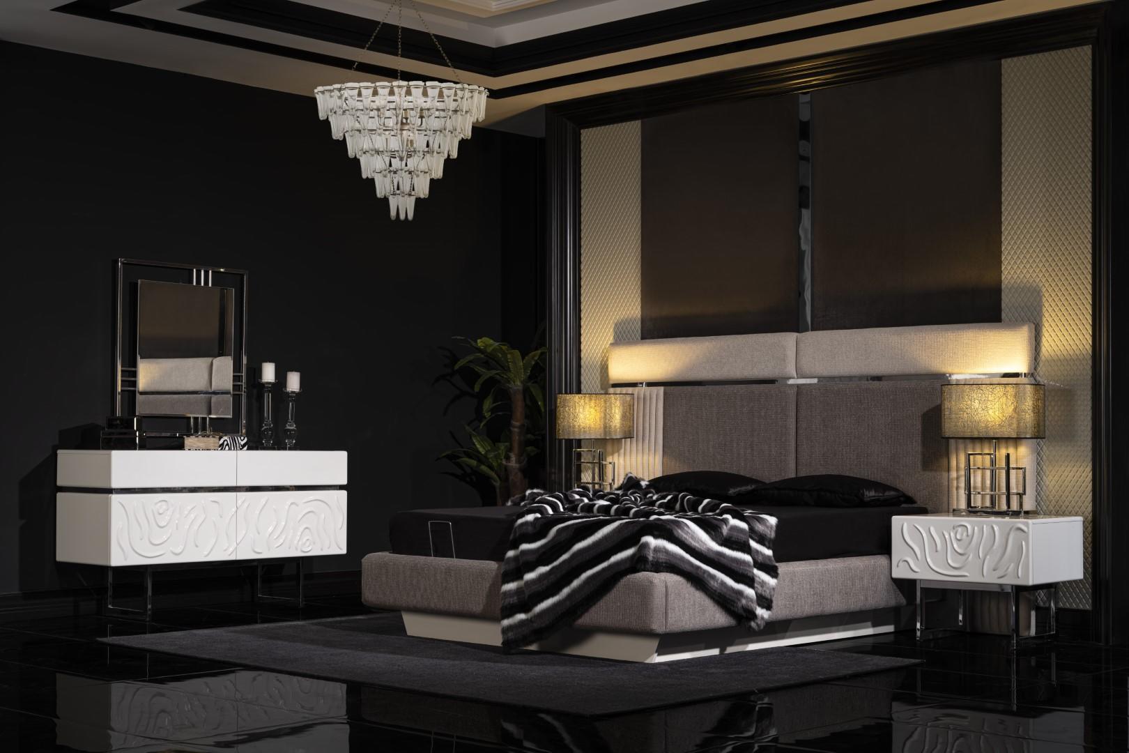 Elegantes weißes Schlafzimmermöbelset aus Holz und Glas