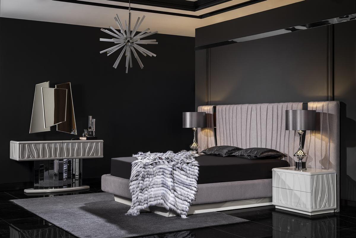 Elegantes Weißes Schlafzimmermöbelset aus Holz mit Spiegel