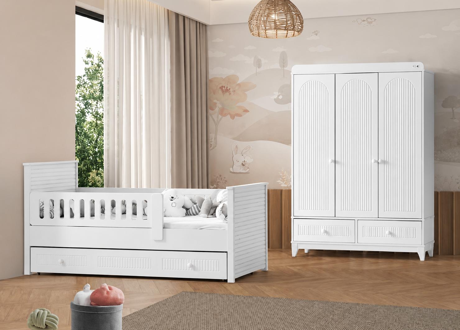 Kinderzimmer Set Weiß mit Kinderbett und 3-türigem Kleiderschrank