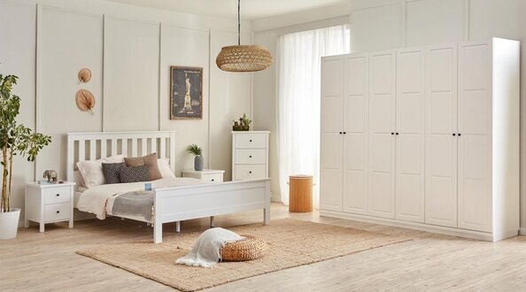 Bett Kleiderschrank 2x Nachttische Schlafzimmer Weiß Holzmöbel Schrank 4tlg.