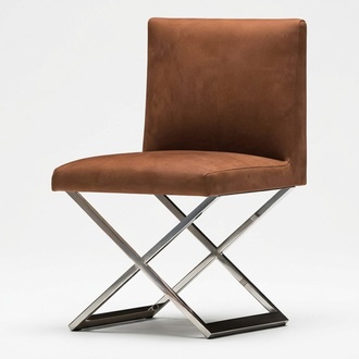 Brauner Metallstuhl modern elegant für Zuhause und Büro