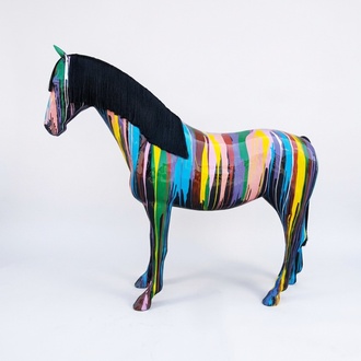 Bunt Bemalte Figur Statue Pferd Skulptur Deko Garten Design 205x240m