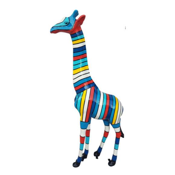 Modern Skulptur Design Giraffe Farbige Dekorative Figur aus Kunststoff
