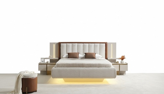 Schlafzimmer-Set in Beige aus Holz mit Bett, Nachttischen und Hocker