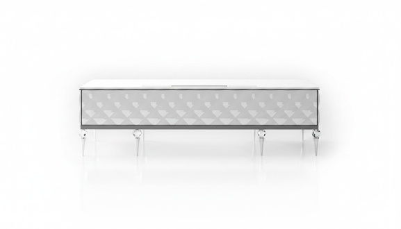 Weißer Holzschreibtisch im eleganten Design für Homeoffice