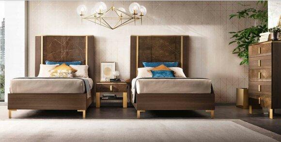 Bett Nachttisch Hocker 4 tlg. Schlafzimmer Set Design Modern Luxus Betten Neu