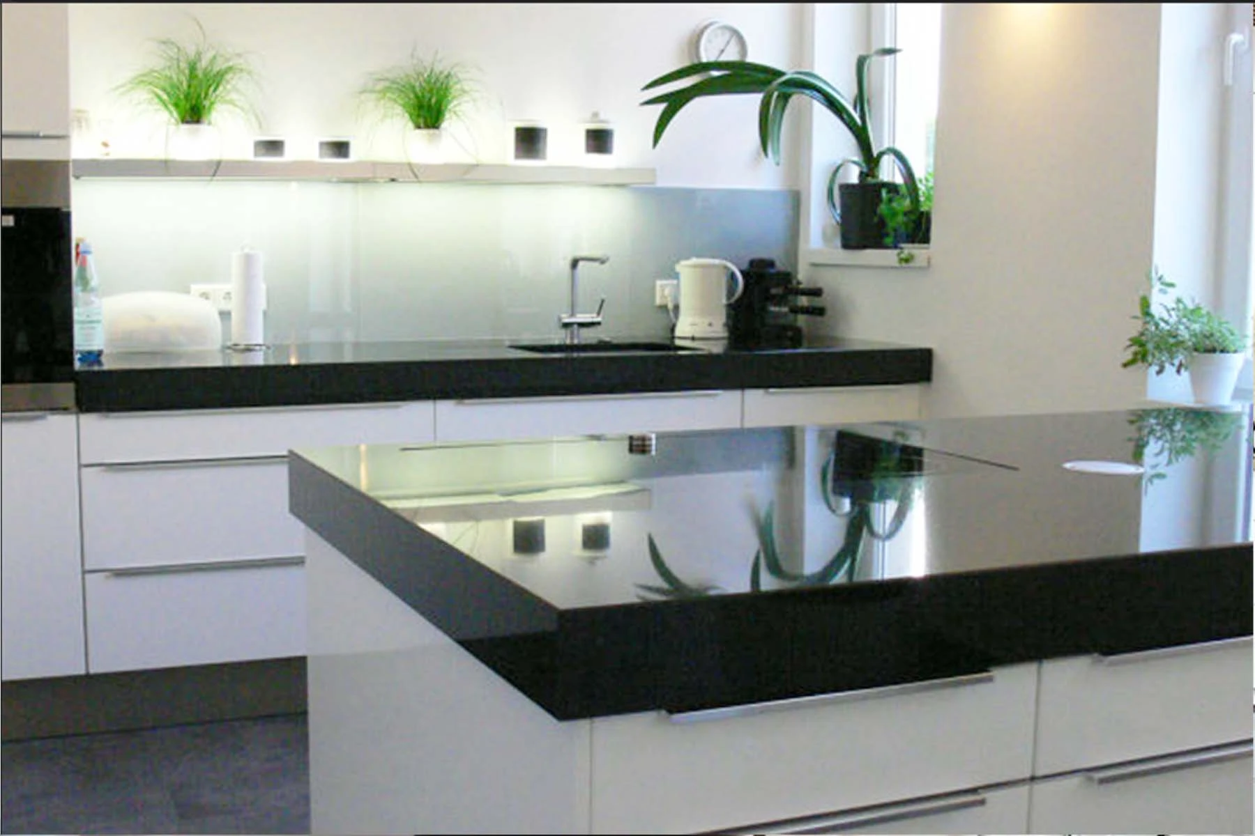 Arbeitsplatten & Blenden